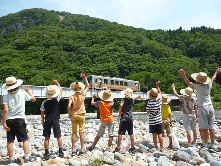 カブ隊夏の舎営でのひとこま。