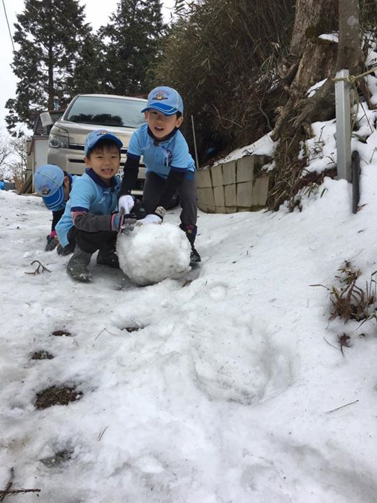 ビーバー隊、本日は六甲山雪山ハイキングに行きました☆