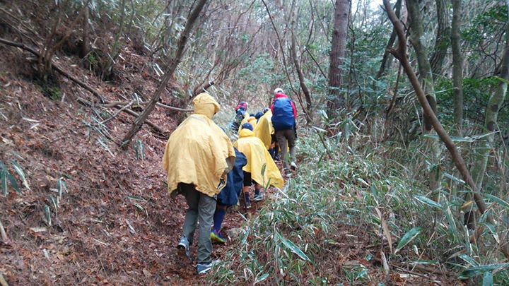 冷たい雨にも負けず、寒い風にも耐えて、船坂峠に挑む。