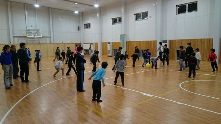 食後の運動、レクリエーションタイムなう(oﾟc_ﾟo)