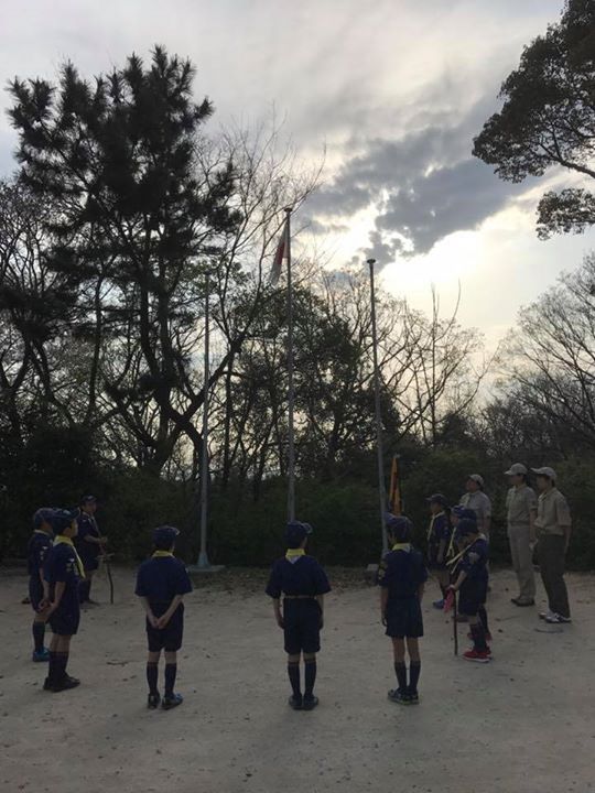 舎営の1日は朝礼からはじまる。