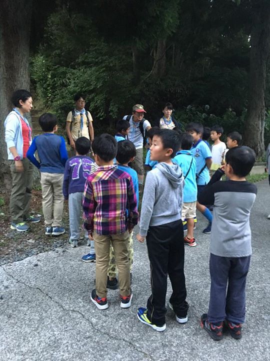 ビーバー隊舎営の夜プログラムはキャンプファイヤー！