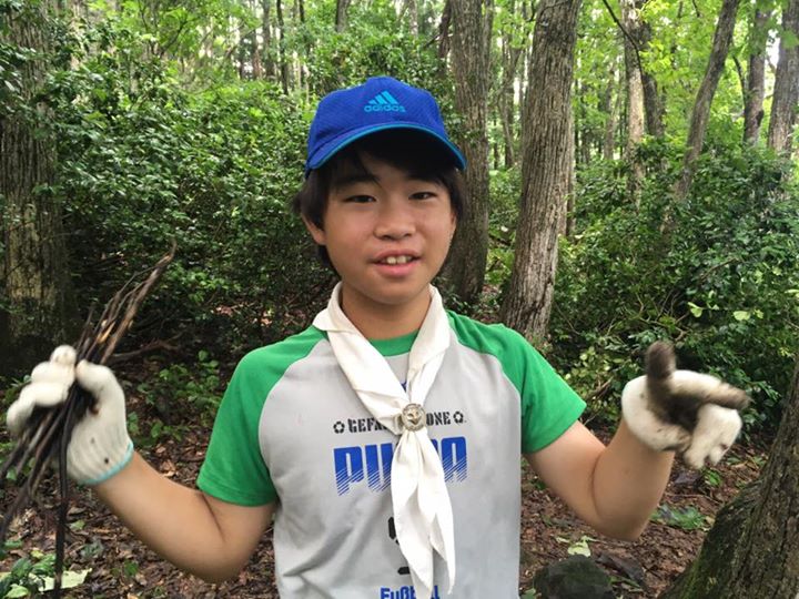 カブ2隊、バーベキューの準備がどんどん進んでる！