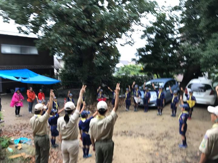今日は雨の中1,2隊合同の飯盒炊爨