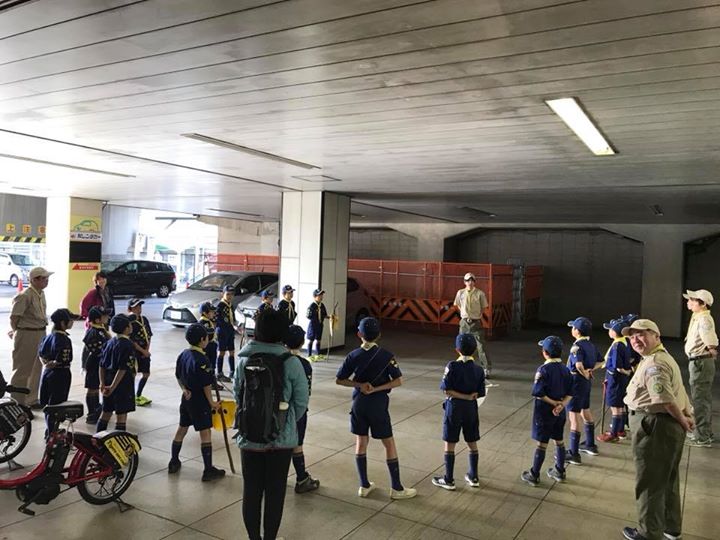 本日は1,2隊合同のハイキング。