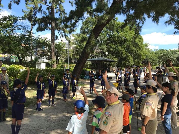 暑いので川へ避暑に。