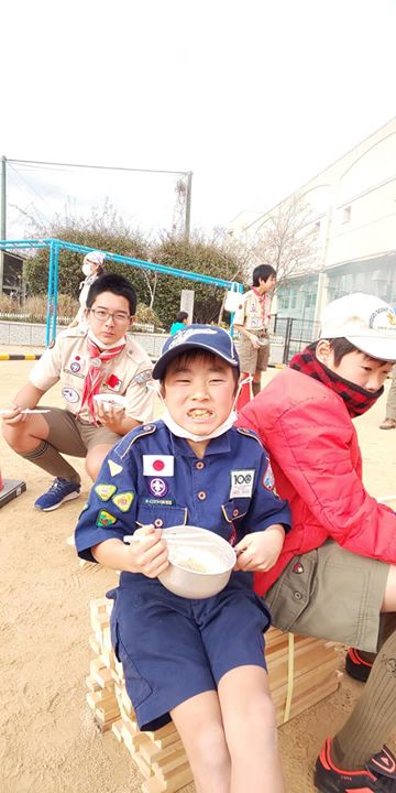 大社小学校で行われた青少年愛護協議会主催のお餅つきの奉仕に行きました。