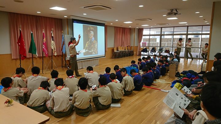 団委員長からB-Pについて教えていただいています。